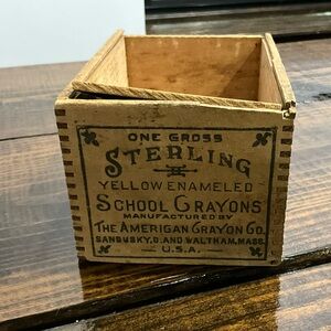 Antique Sterling School Crayon Wooden Box with Lid for Yellow Colors USA